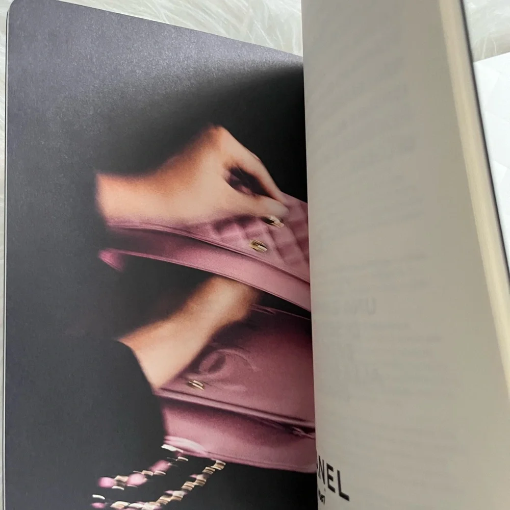 Chanel -Chanel & Moi Black Decorate Book